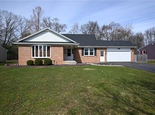 6 Hitree Ln, Rochester, NY 14624