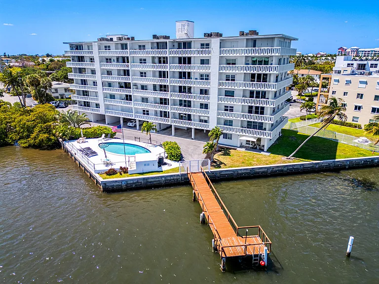 231 E Lantana Rd #203 — Photo 43