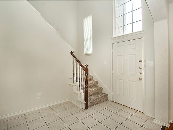 5th image of 5809 Deer Run Dr
