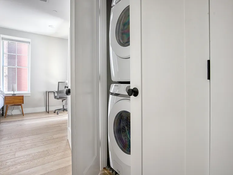 300 Somerville Ave #C — Photo 6