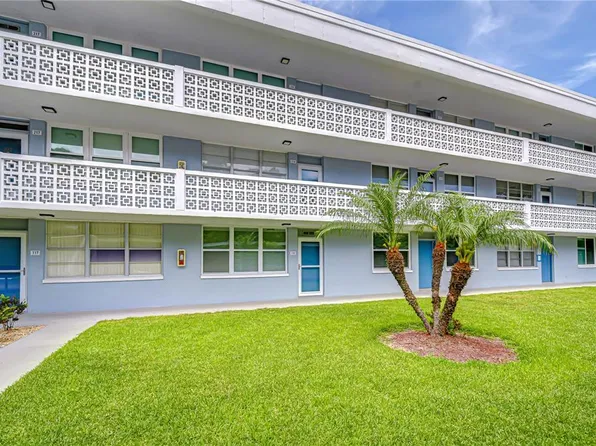 4720 Locust St NE APT 118, Saint Petersburg, FL 33703