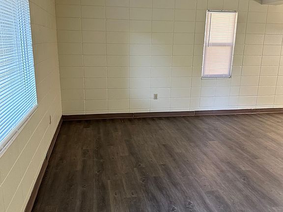 5th image of 2311 Columbia Ct #C