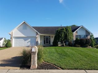 2828 Spring Blossom Dr, Dardenne Prairie, MO 63368