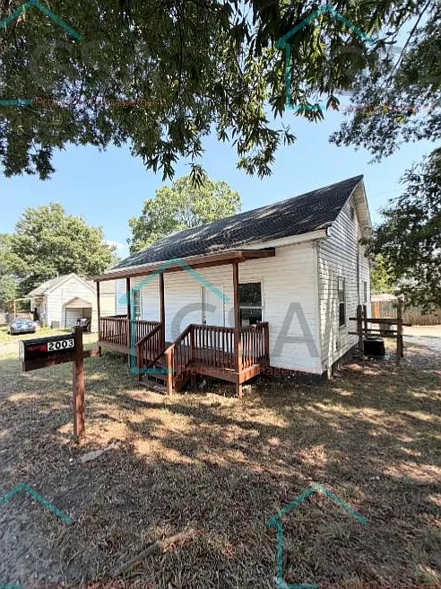 2003 W Blue Ridge Dr