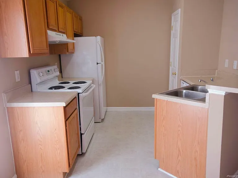 4225 Whitfield Rd — Photo 8