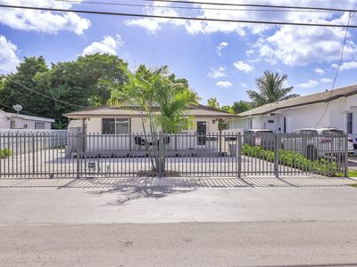 3520 SW 88th Pl, Miami, FL, 33165