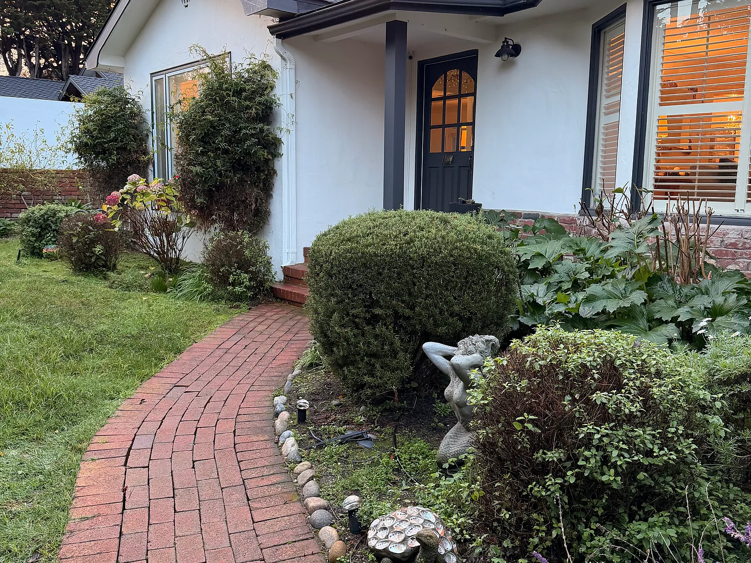 3 bed, 1552 sqft, $8,000 — Photo 2