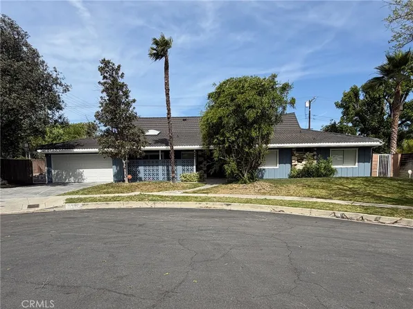 5301 Dubois Ave, Woodland Hills, CA 91367