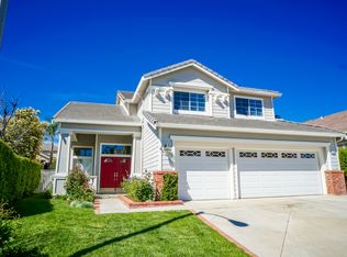 21720 Canyon Heights Cir, Saugus, CA 91390