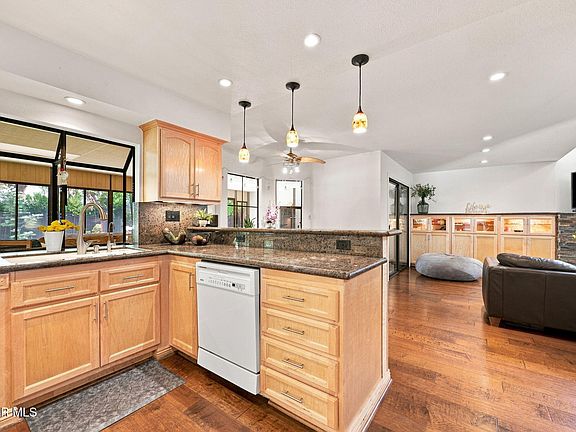5th image of 3982 Santa Monica Ct
