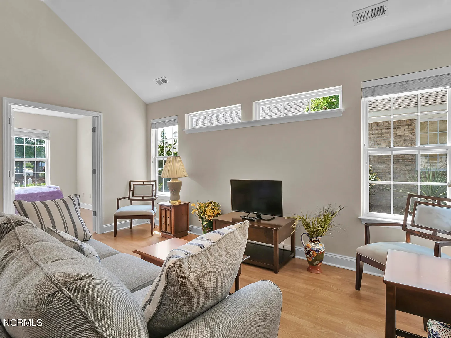 2 bed, 2.0 bath, $1,700 — Photo 4