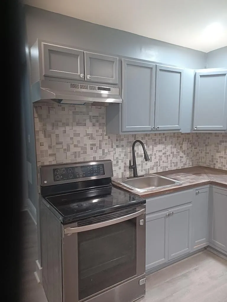 152 South Pine Street - 4 — Photo 4