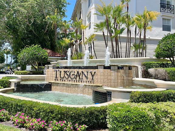 2nd image of 2105 Tuscany Way #2105