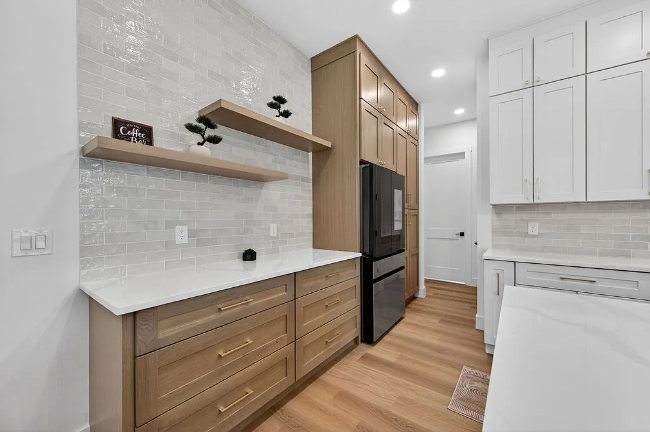 3 bed, 1936 sqft, $2,600 — Photo 3