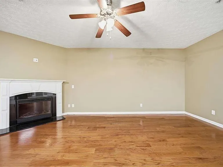 3834 Augustine Pl — Photo 13