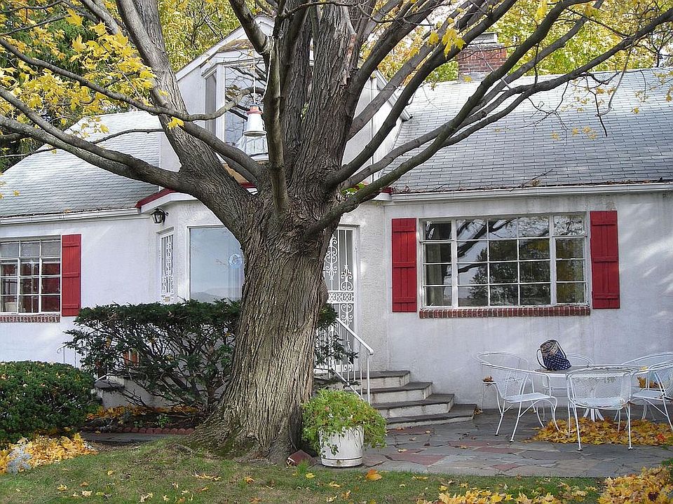 1st image of 225 Highland Ave