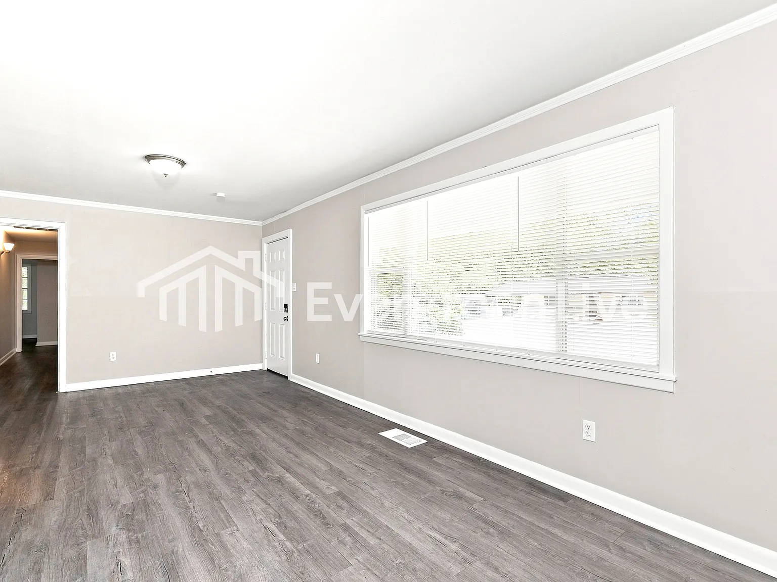 4 bed, 2.0 bath, 1702 sqft, $1,545 — Photo 3