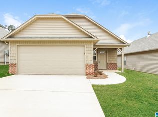 4822 Cove Ln, Mount Olive, AL 35117
