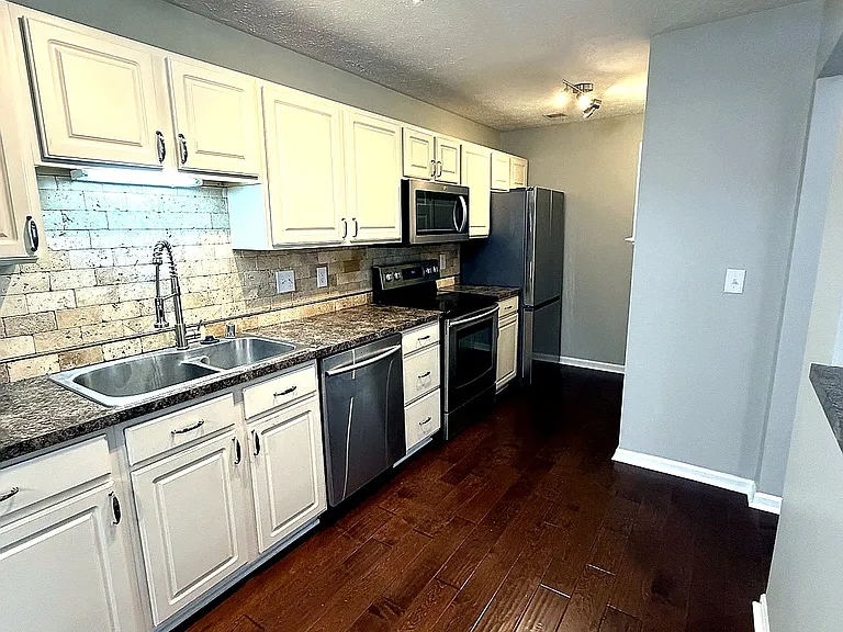 6501 Matalin Pl #104 — Photo 3