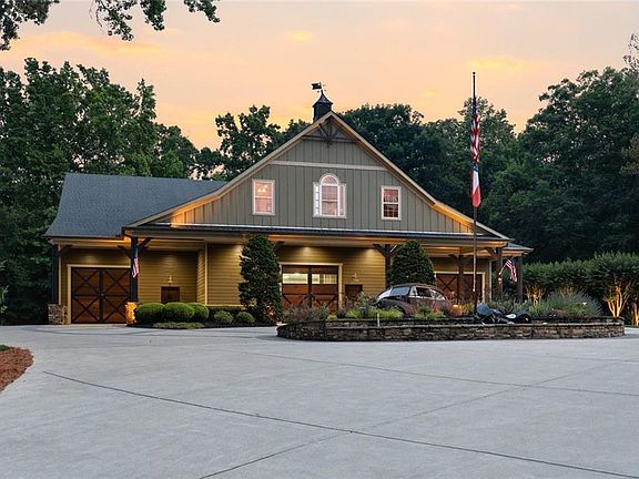 4th image of 5135 Howard Rd