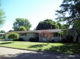 302 S Thomas St, Loyal, WI 54446