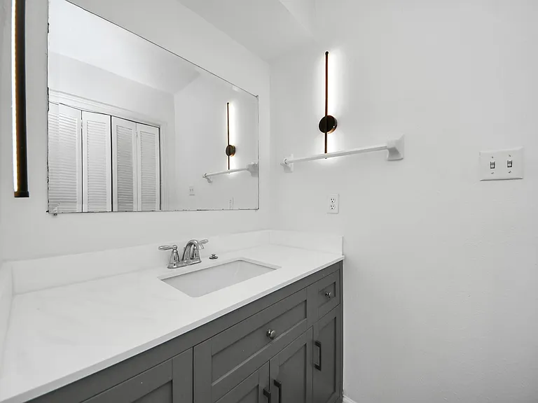 8011 La Roche Ln — Photo 33