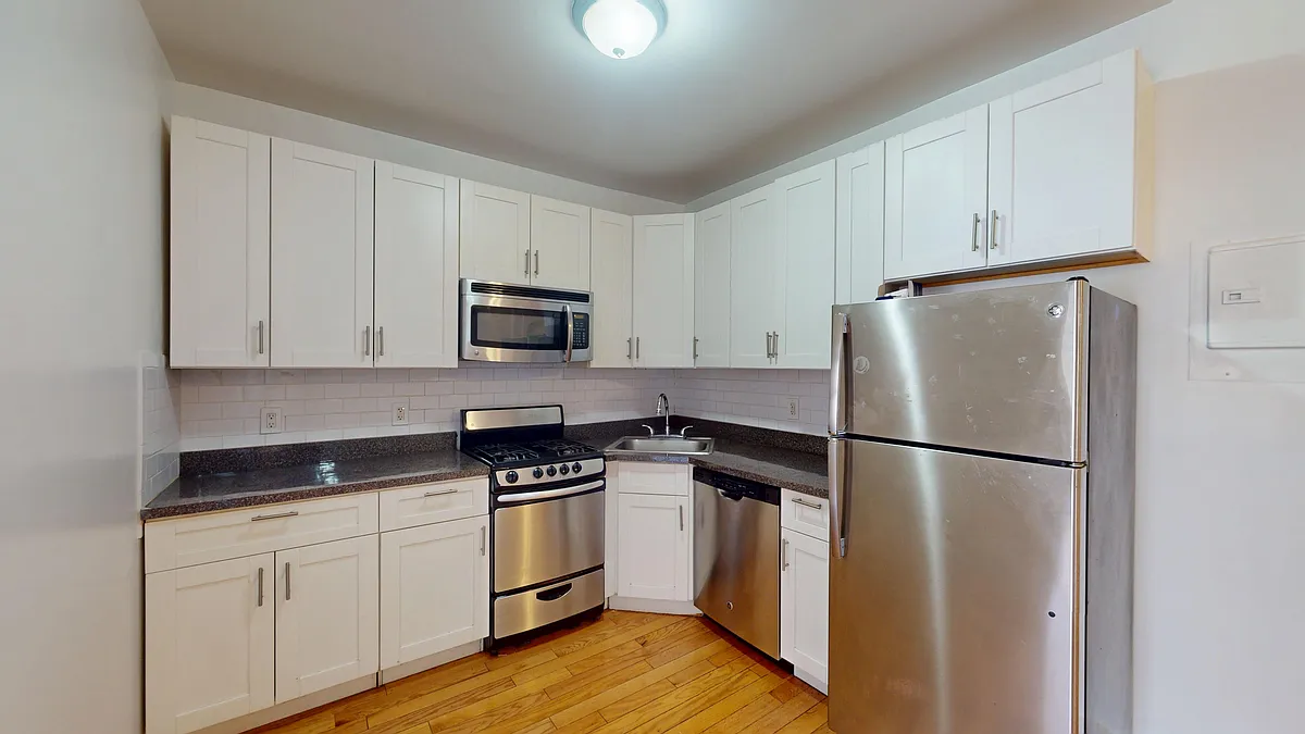 Building Photo - 4254 Judge St #5A