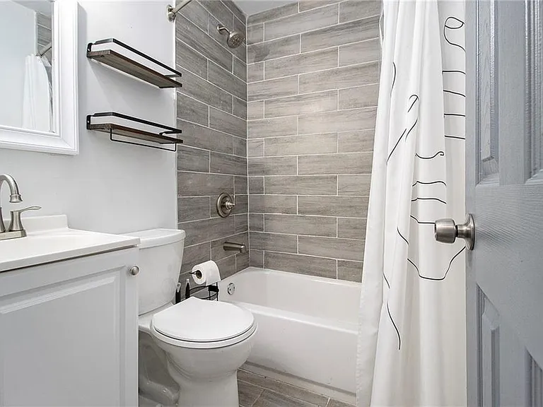 154 Wadley St NW — Photo 11