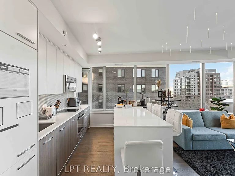 111 Champagne Ave S #307 — Photo 14
