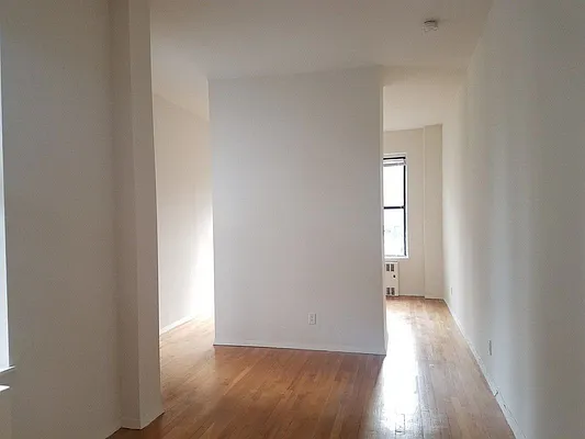 Rented by Avenues Real Estate | media 3