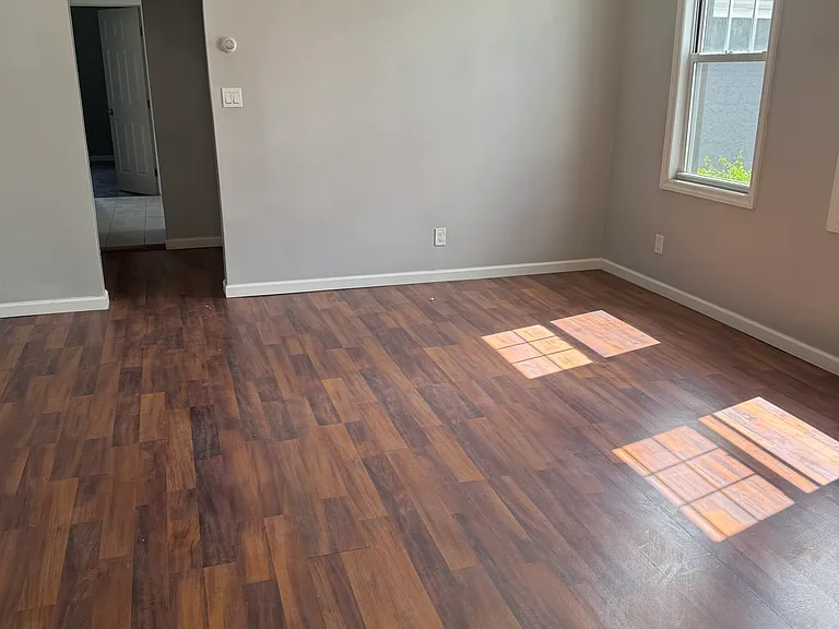 58 Seneca St #1 — Photo 7