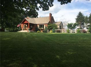 9 Tidball Rd, Mc Kees Rocks, PA 15136