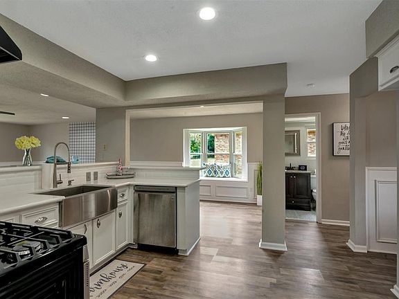 3rd image of 7223 Whippoorwill Ln