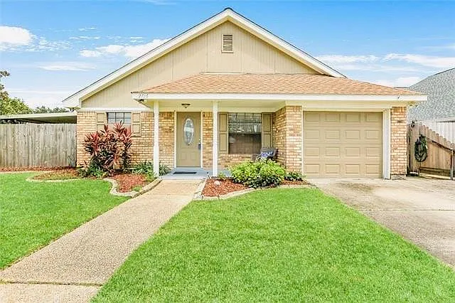 2716 Oak Forest Blvd