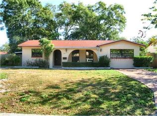 6613 26th Way N, Saint Petersburg, FL 33702