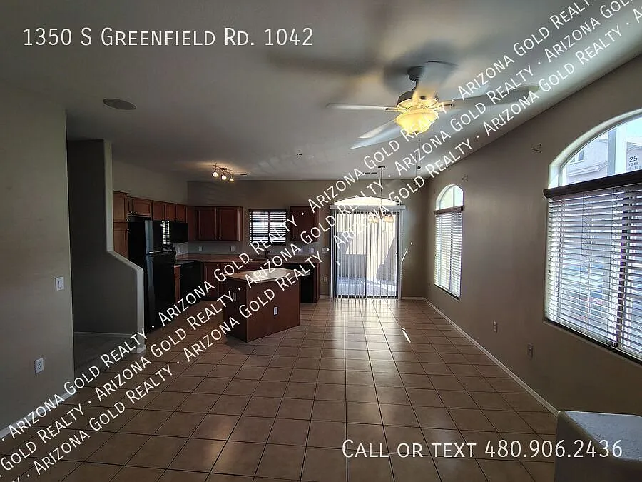 Building Photo - 1350 S Greenfield Rd #1042