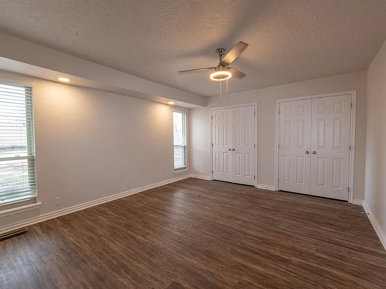 2214 Morgan Dr — Photo 10