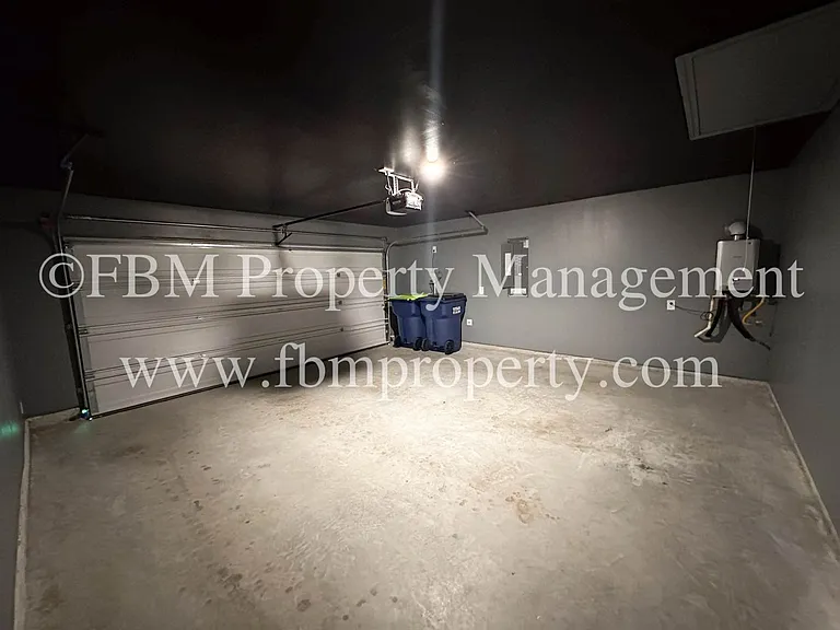 864 Keystone Ct — Photo 23