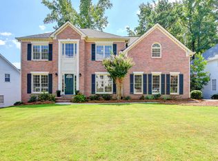 5040 Red Robin Rdg, Johns Creek, GA 30022