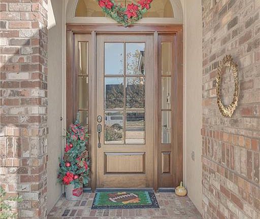 3rd image of 302 Saint Annes Ct