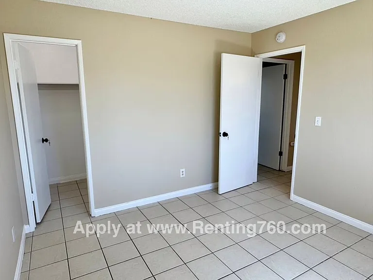 6772 Maude Adams Ave — Photo 23