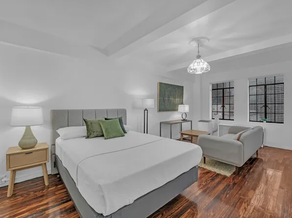 45 Tudor City Place image 2 of 18