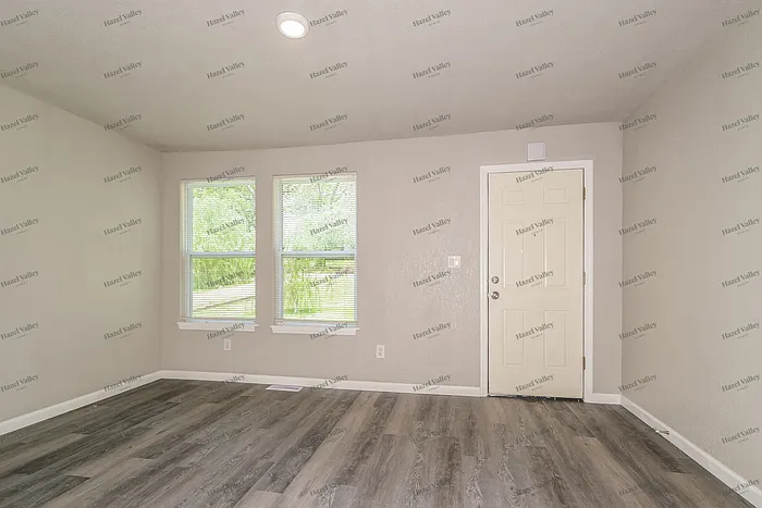 3416 Westridge Ln — Photo 5