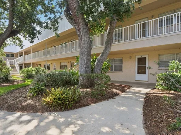 10037 62nd Ter N APT 4, Saint Petersburg, FL 33708