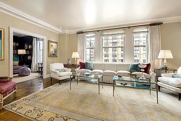 570 Park Avenue, #4A