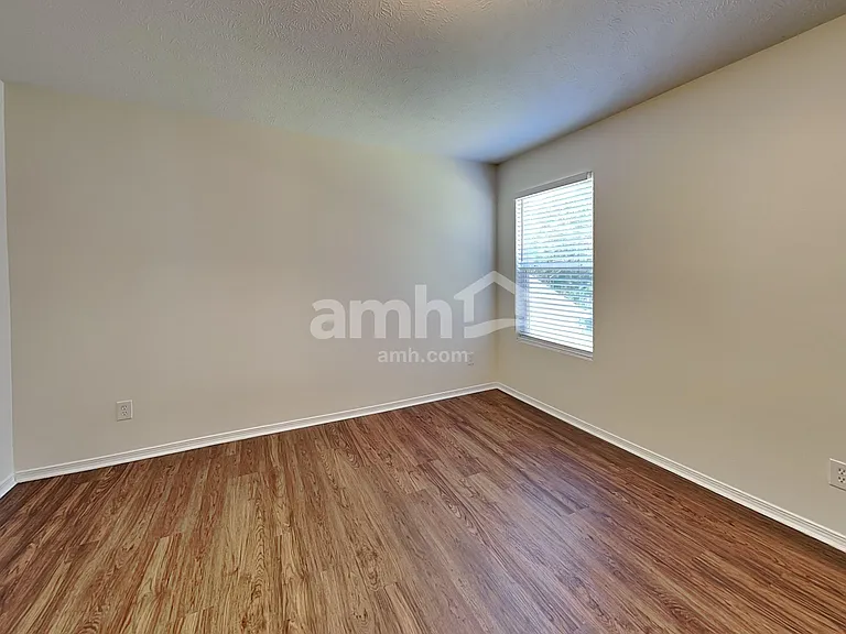 5209 Sunsail Dr — Photo 16