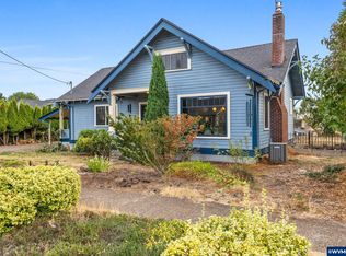 633 SE Ash St, Dallas, OR 97338