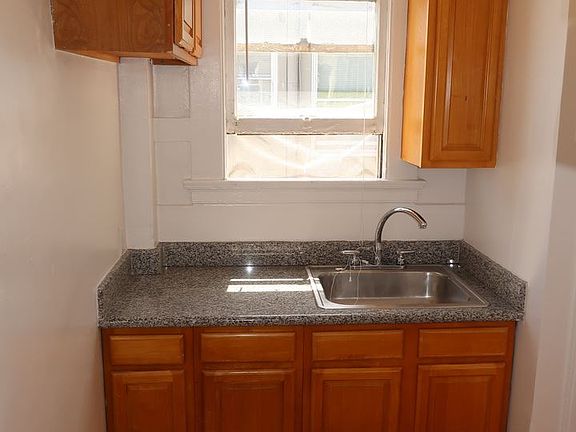 3rd image of 81 9th St APT 608