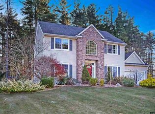 6006 Baneberry Dr, Schenectady, NY 12303