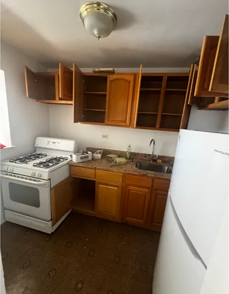 2875 Bainbridge Ave #2D — Photo 3